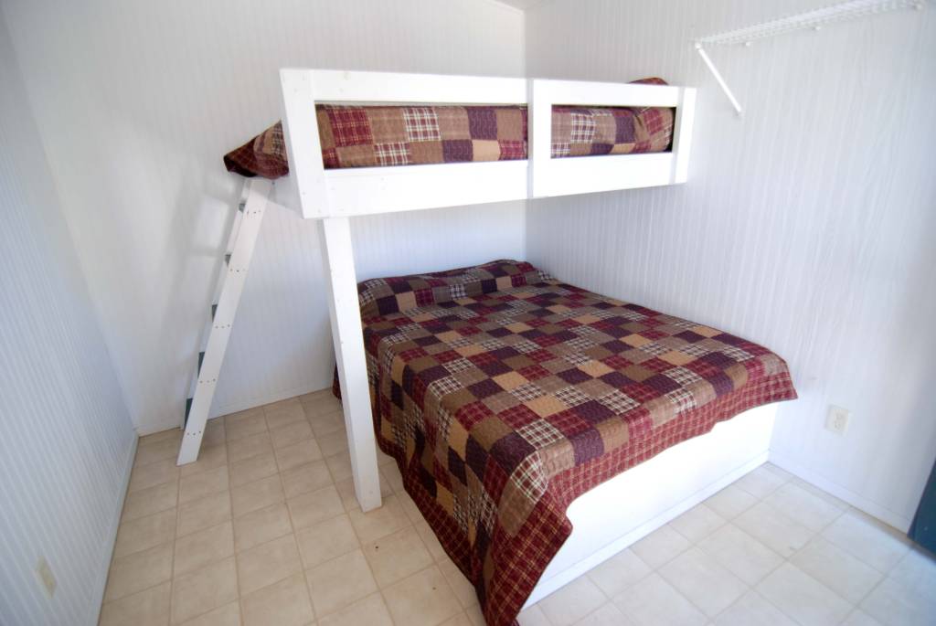 Cabins Patterson Harbor Marina